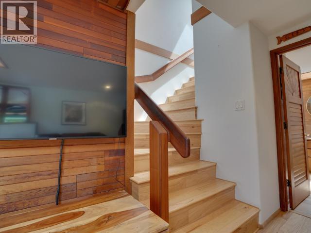5366 Manson Ave, Powell River, BC