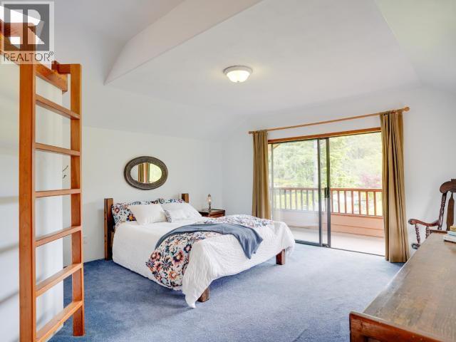 5366 Manson Ave, Powell River, BC