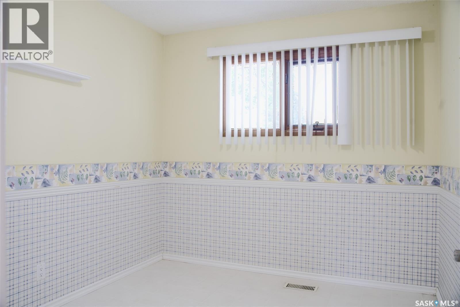 445 Winnipeg Avenue S, Saskatoon, SK