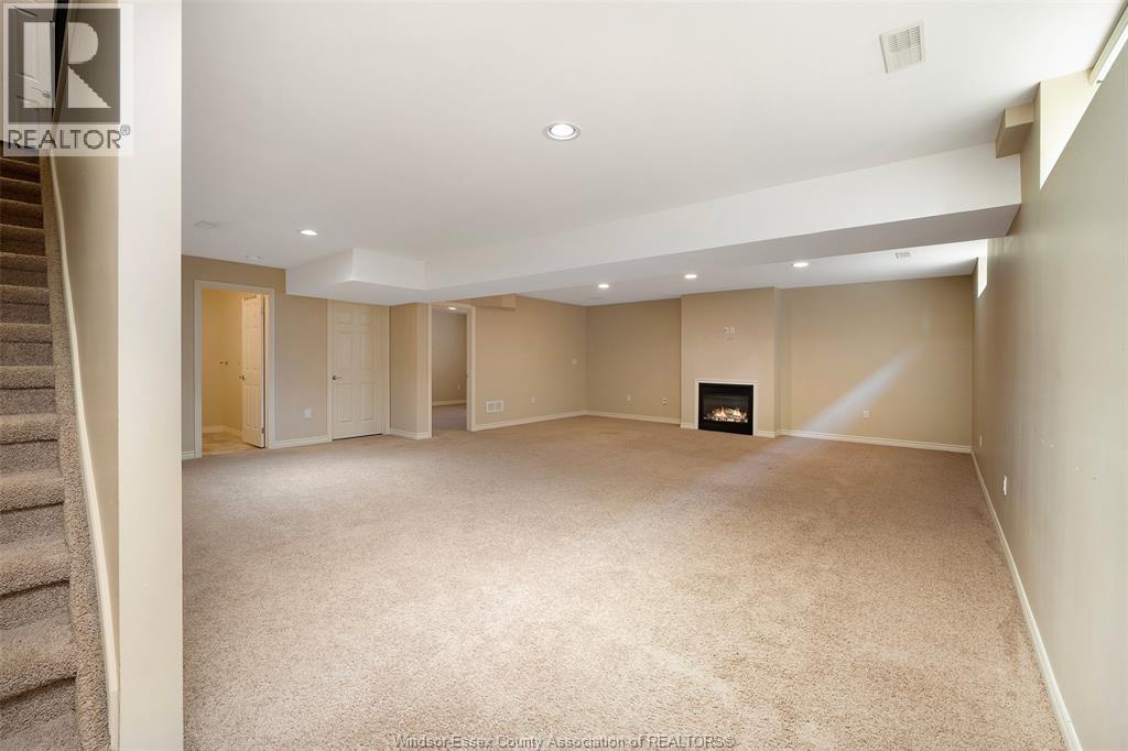 11892 Boulder Crescent, Windsor, ON