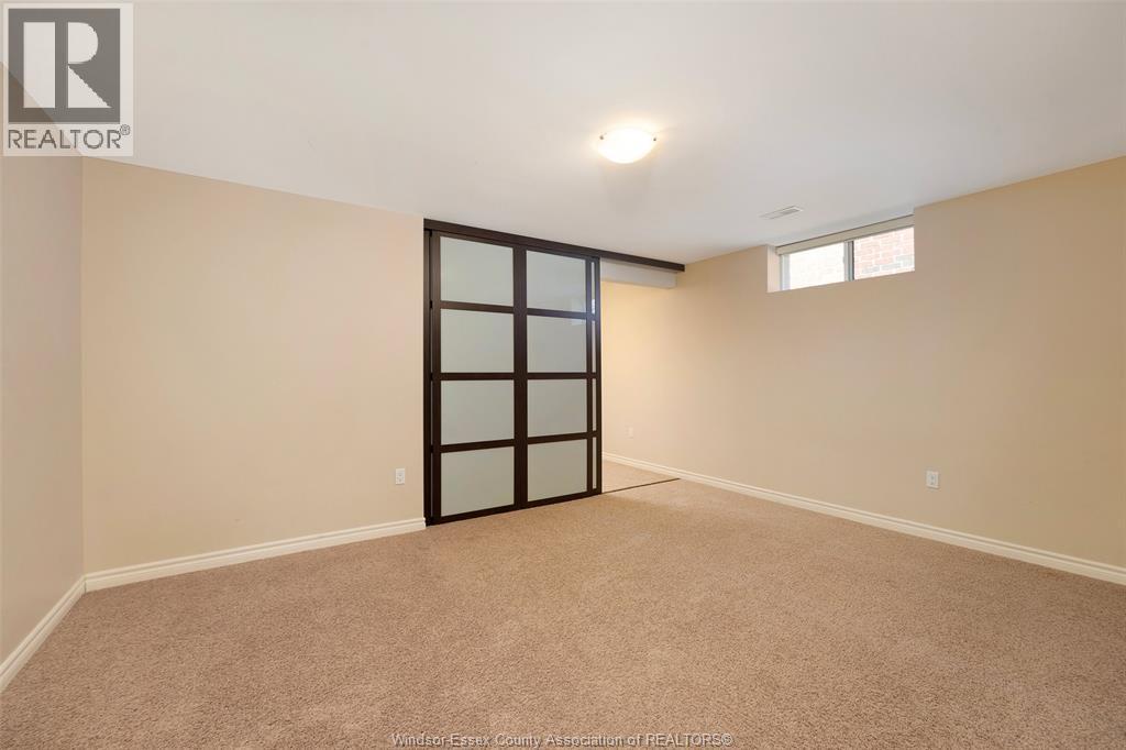 11892 Boulder Crescent, Windsor, ON