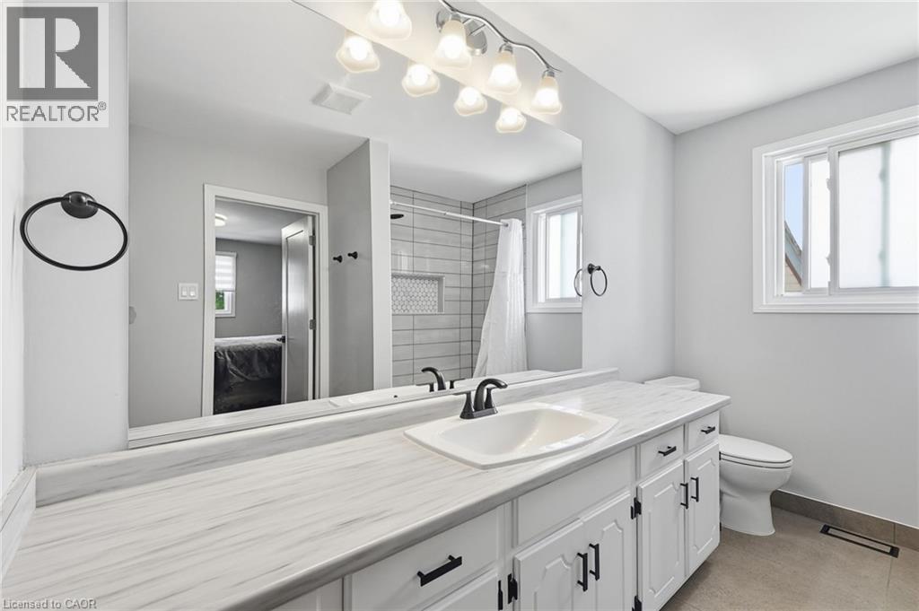 60 Ebydale Drive, Kitchener, ON