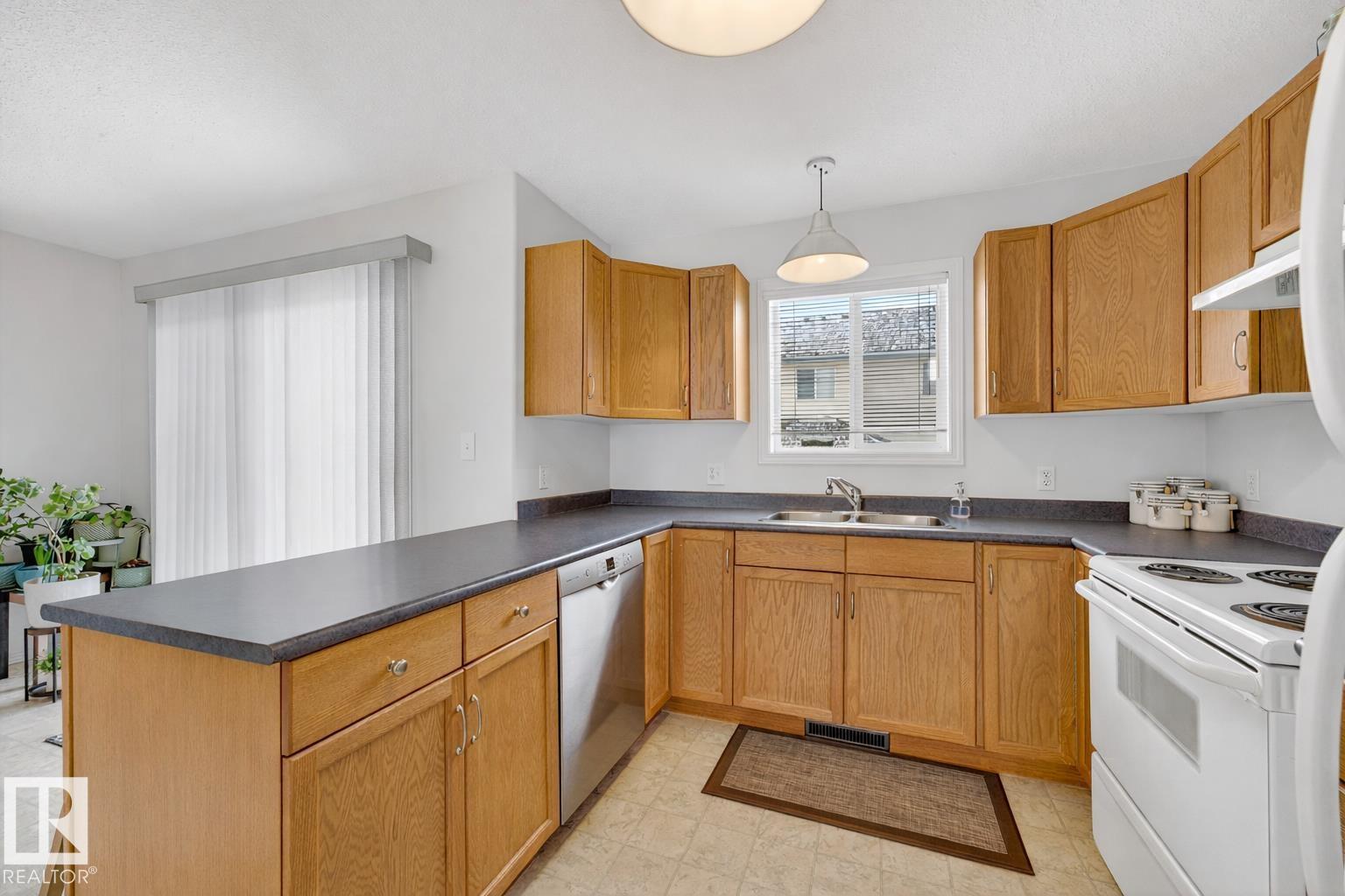 #16 225 Blackburn Dr Sw, Edmonton, AB