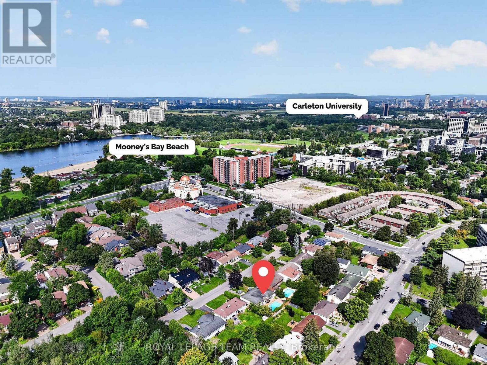 2713 Dupont Street, Ottawa, ON