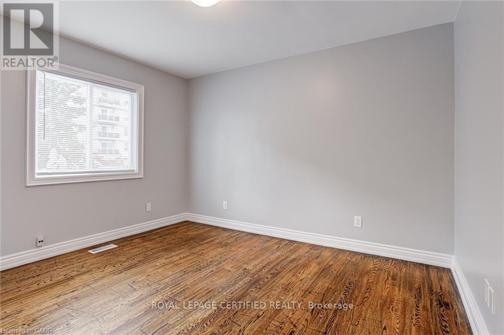 54 Duncombe Drive, Hamilton, ON