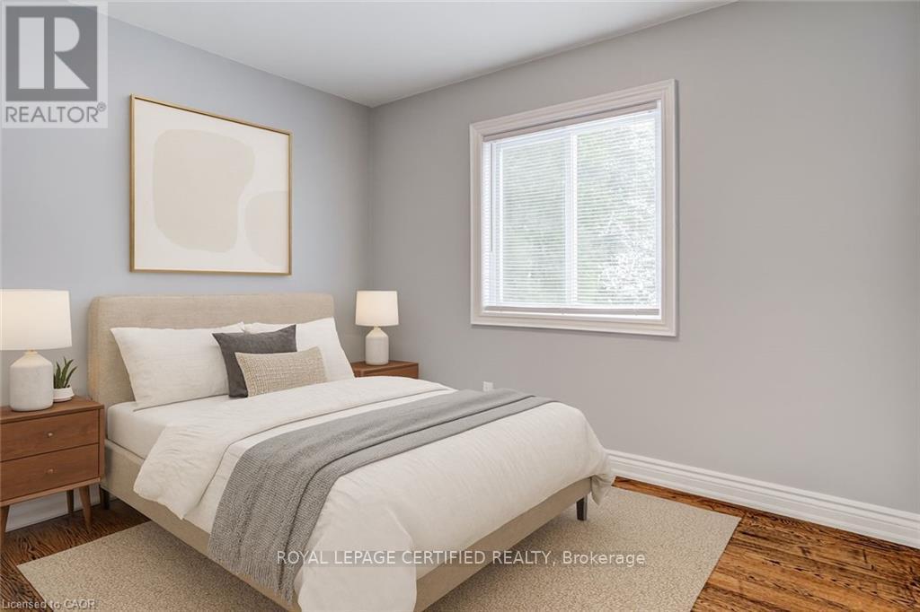 54 Duncombe Drive, Hamilton, ON