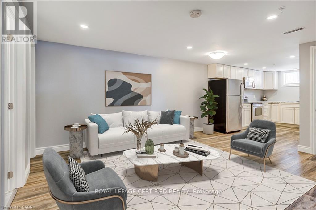 54 Duncombe Drive, Hamilton, ON
