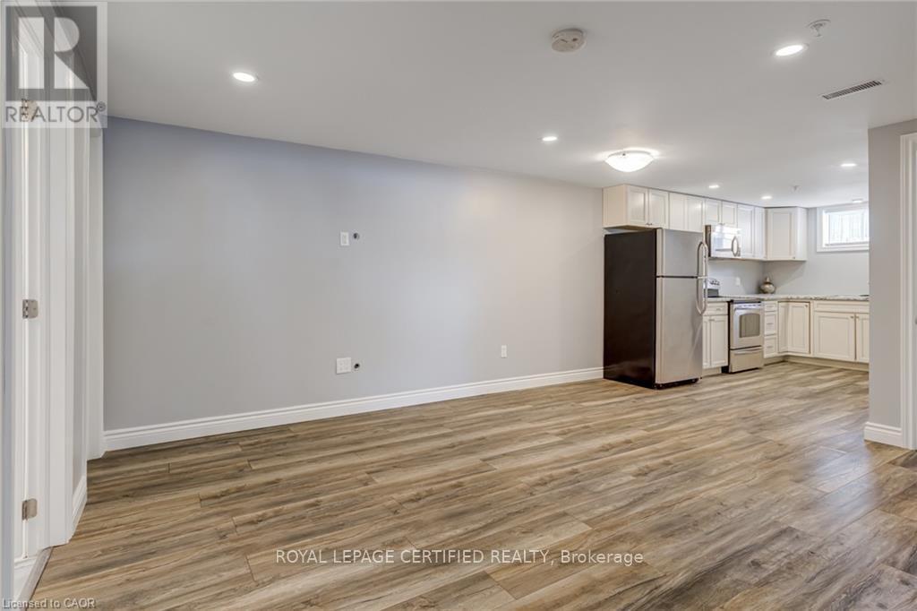 54 Duncombe Drive, Hamilton, ON