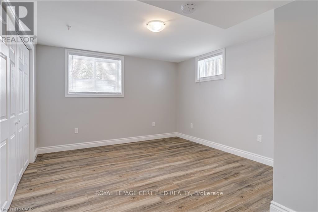 54 Duncombe Drive, Hamilton, ON