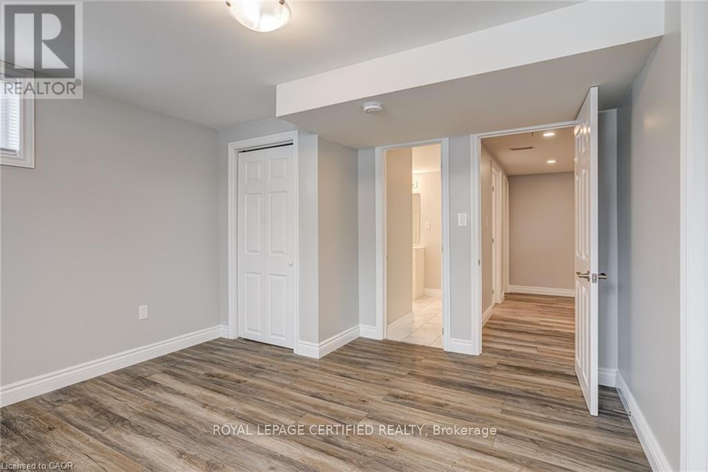 54 Duncombe Drive, Hamilton, ON