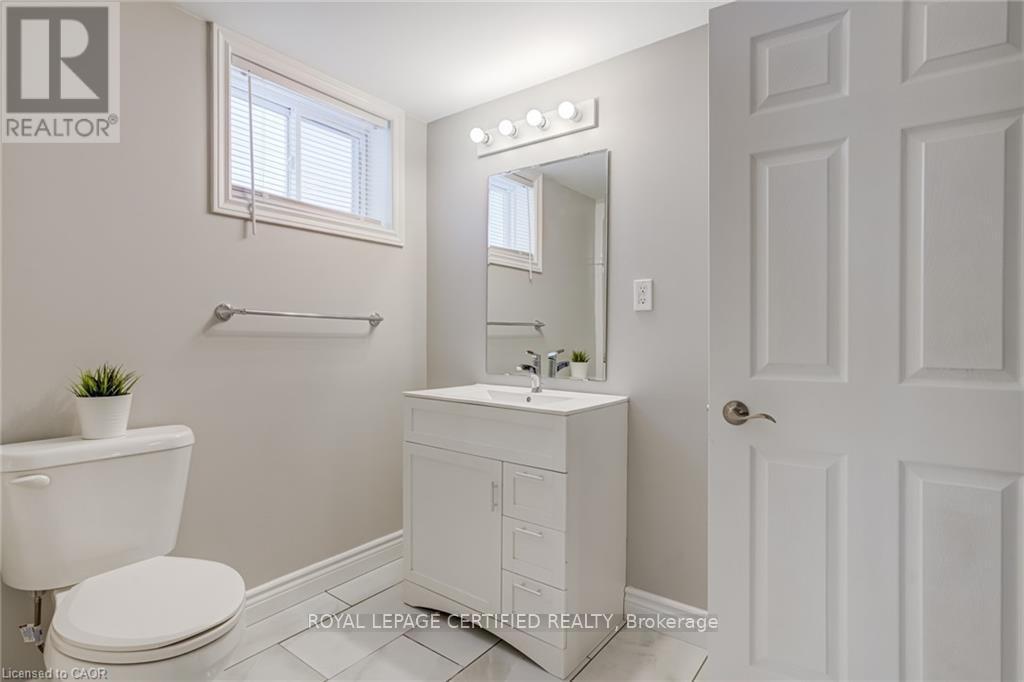 54 Duncombe Drive, Hamilton, ON