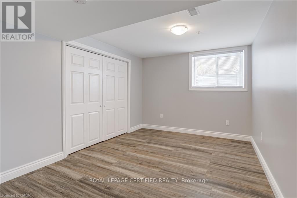 54 Duncombe Drive, Hamilton, ON