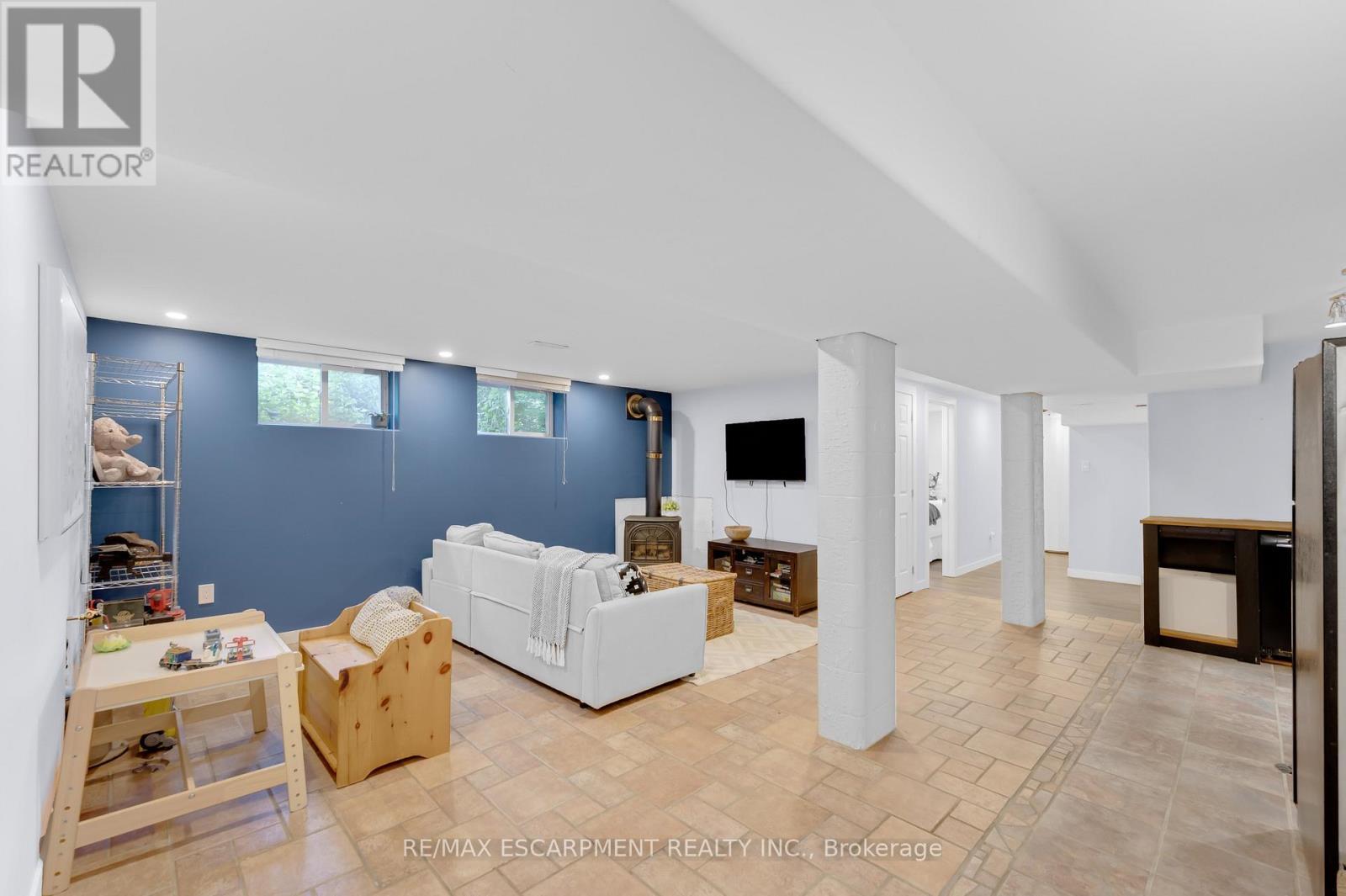 201 Terrace Drive, Hamilton, ON