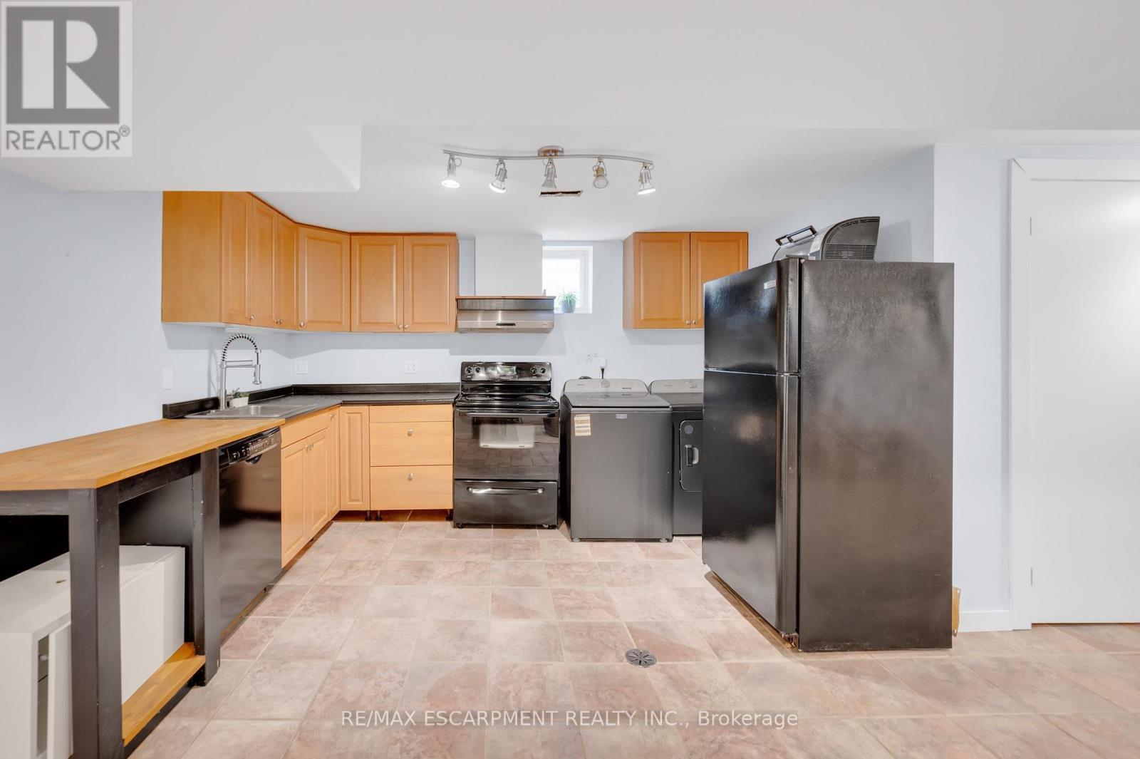 201 Terrace Drive, Hamilton, ON