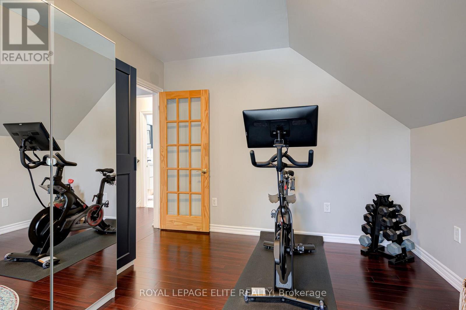 24 Stahl Avenue, Kitchener, ON