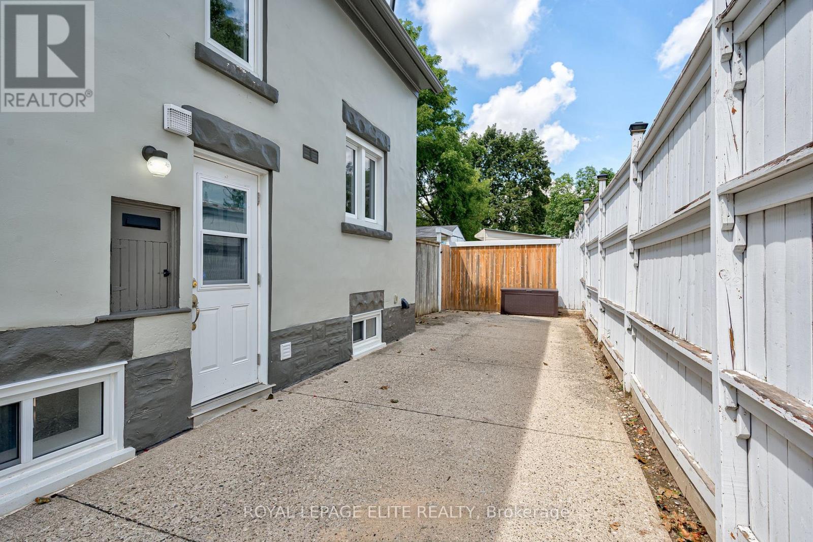 24 Stahl Avenue, Kitchener, ON