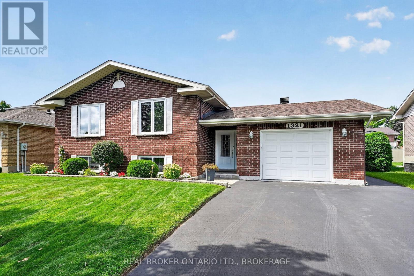 1321 Stormont Drive, Cornwall, ON