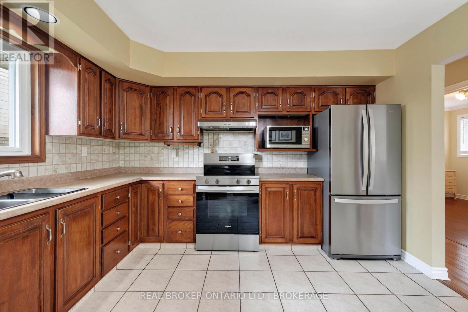 1321 Stormont Drive, Cornwall, ON
