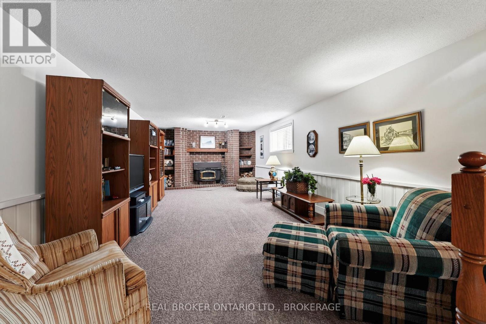 1321 Stormont Drive, Cornwall, ON