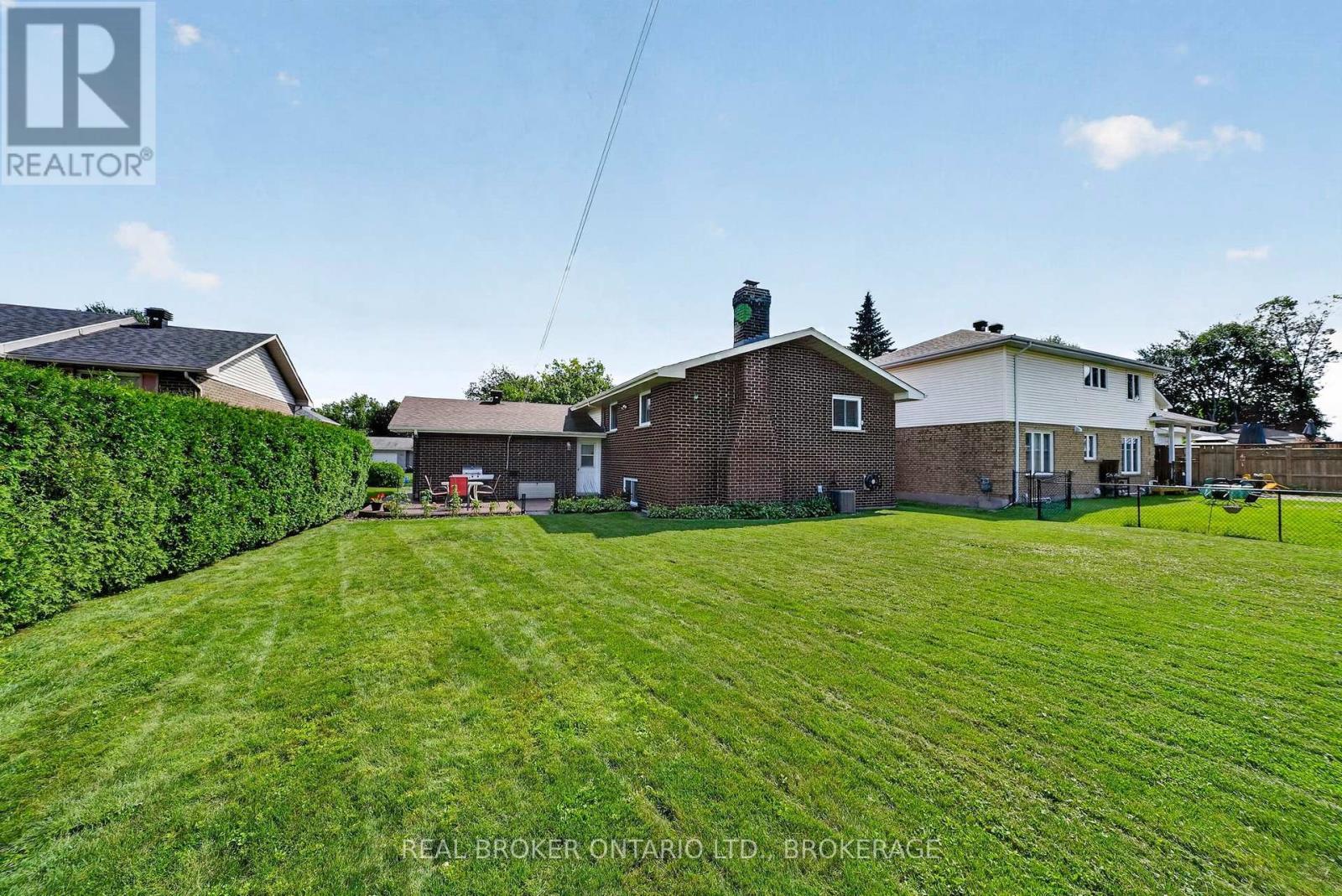 1321 Stormont Drive, Cornwall, ON