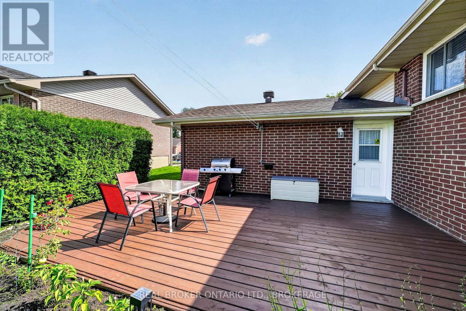 1321 Stormont Drive, Cornwall, ON