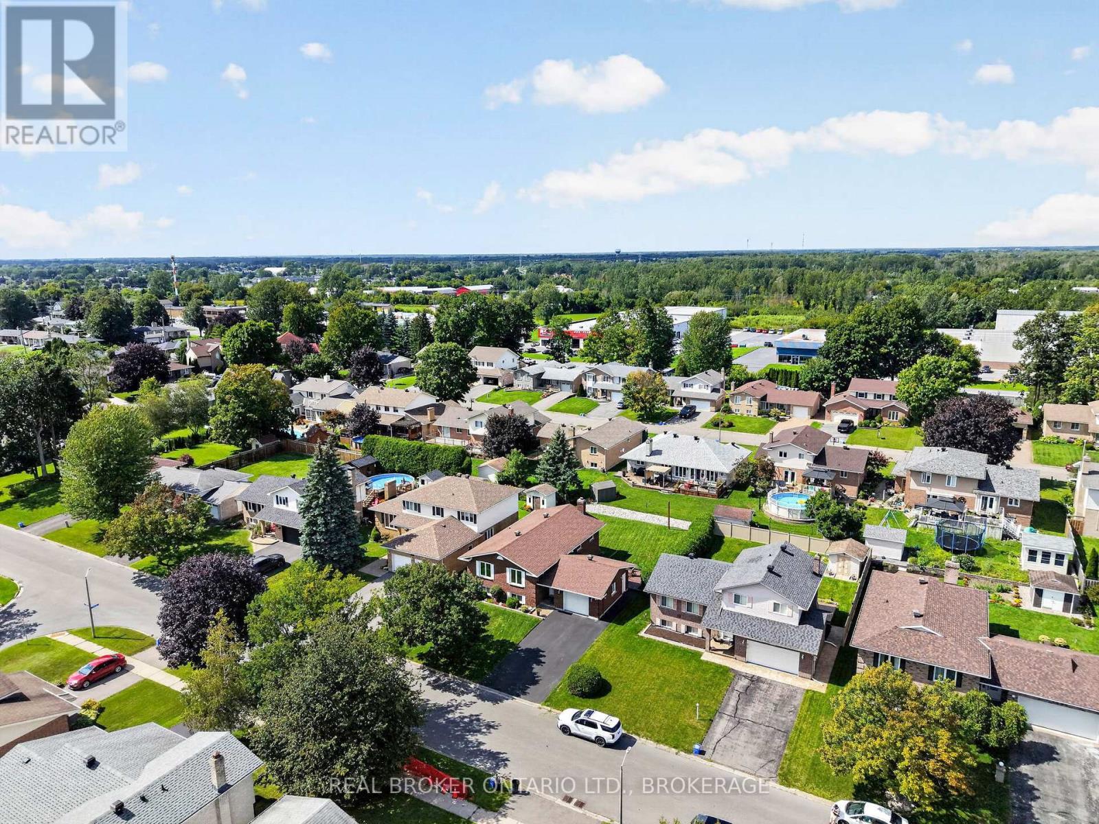 1321 Stormont Drive, Cornwall, ON