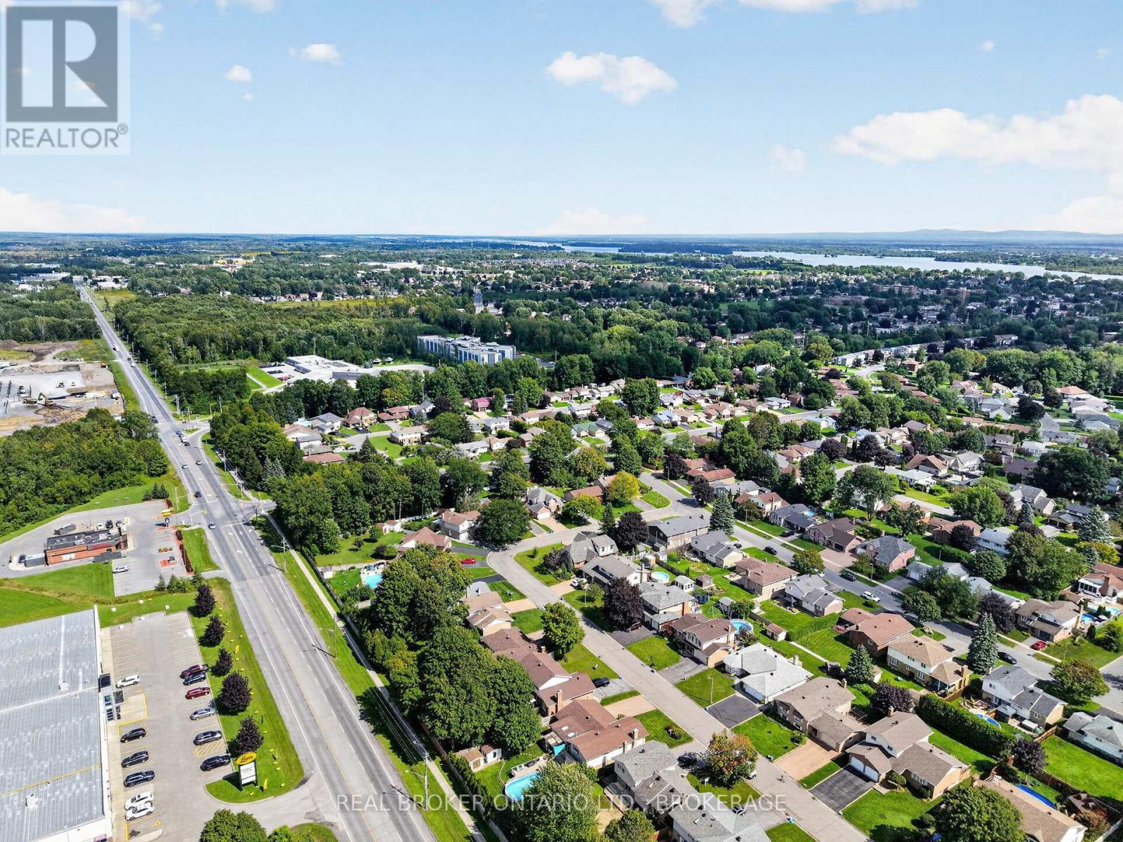 1321 Stormont Drive, Cornwall, ON