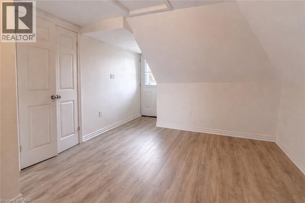 Unit #3 - Residential Studio apartment - 76 Wentworth Street S, Hamilton, ON