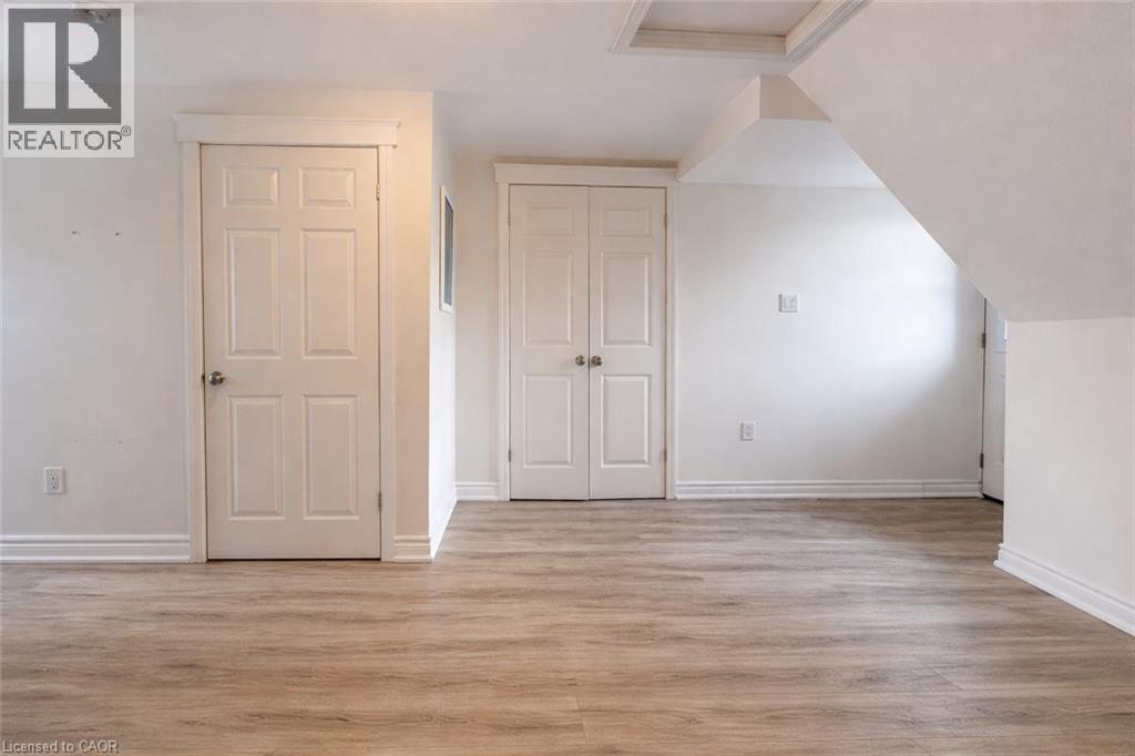 Unit #3 - Residential Studio apartment - 76 Wentworth Street S, Hamilton, ON