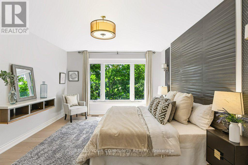 331 Maplehurst Avenue, Toronto, ON
