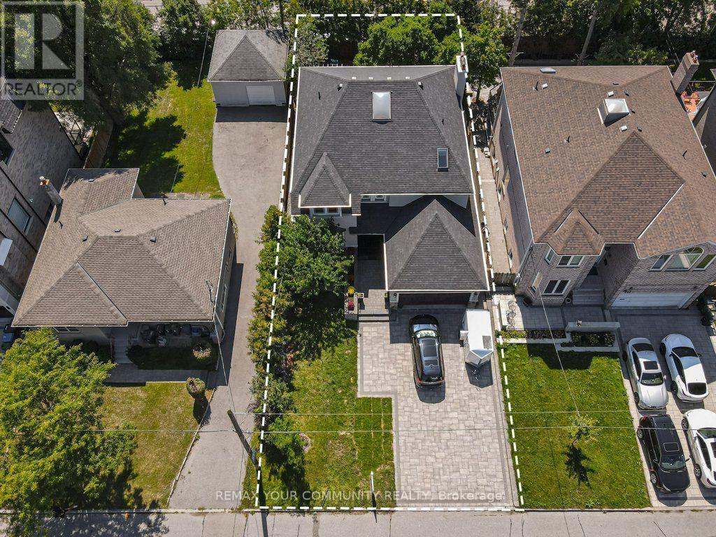331 Maplehurst Avenue, Toronto, ON