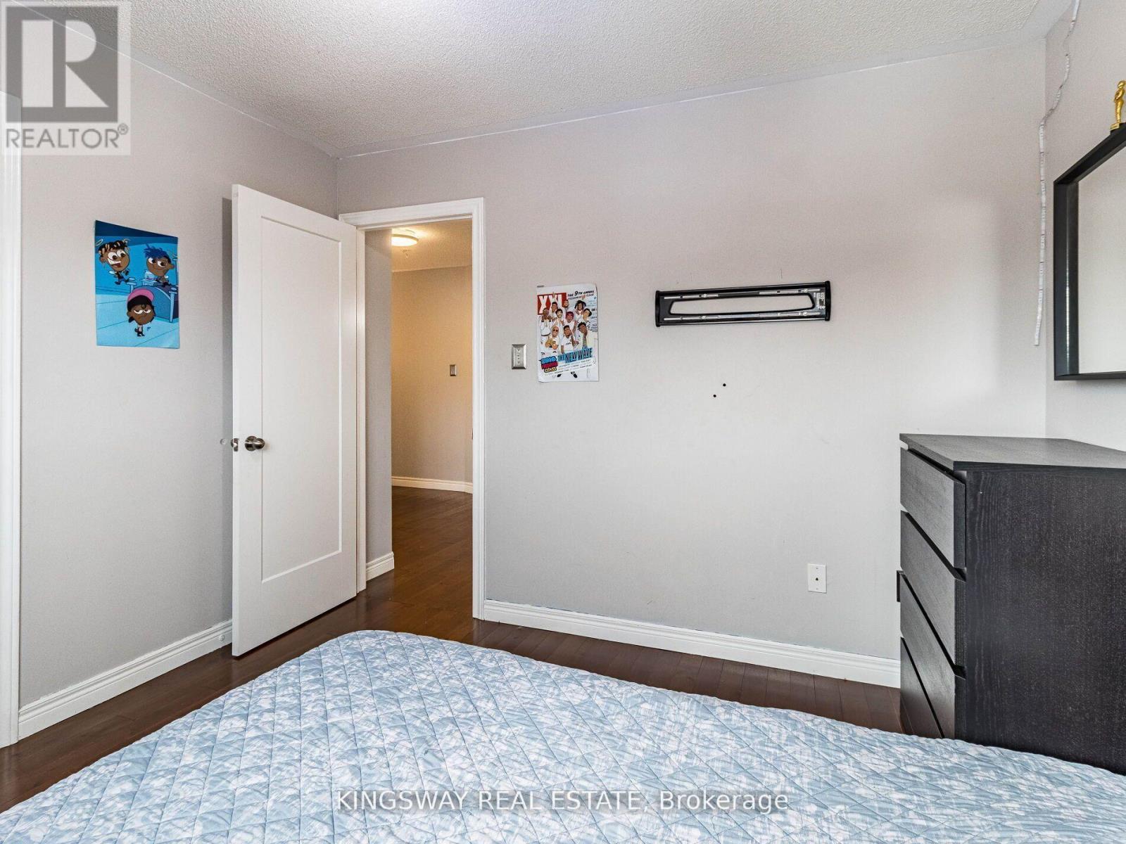 570 Enfield Road, Burlington, ON