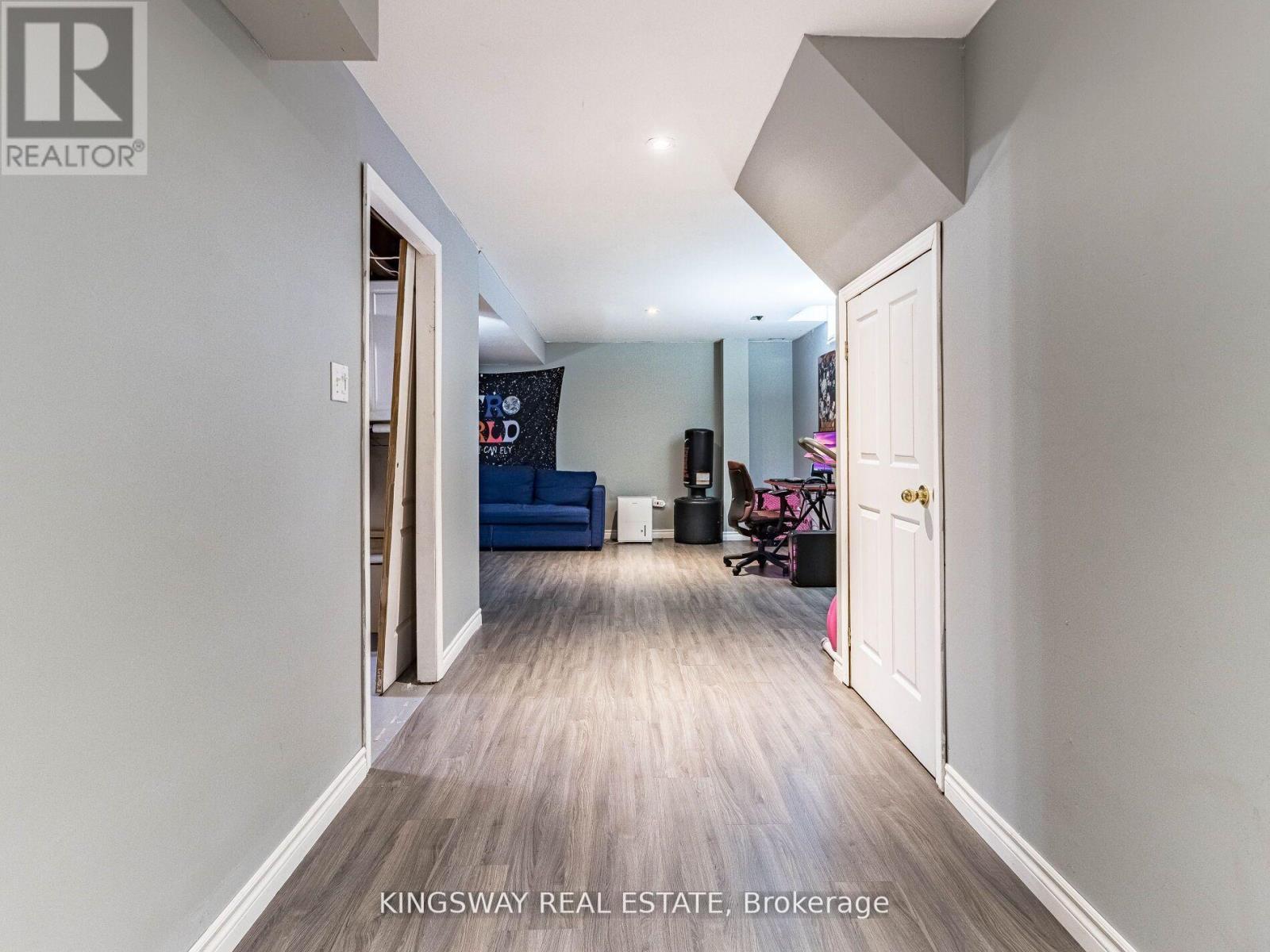 570 Enfield Road, Burlington, ON