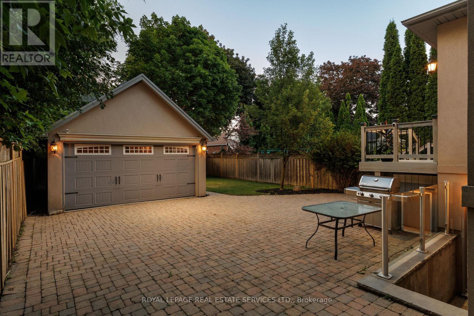 4 Springbrook Gardens, Toronto, ON