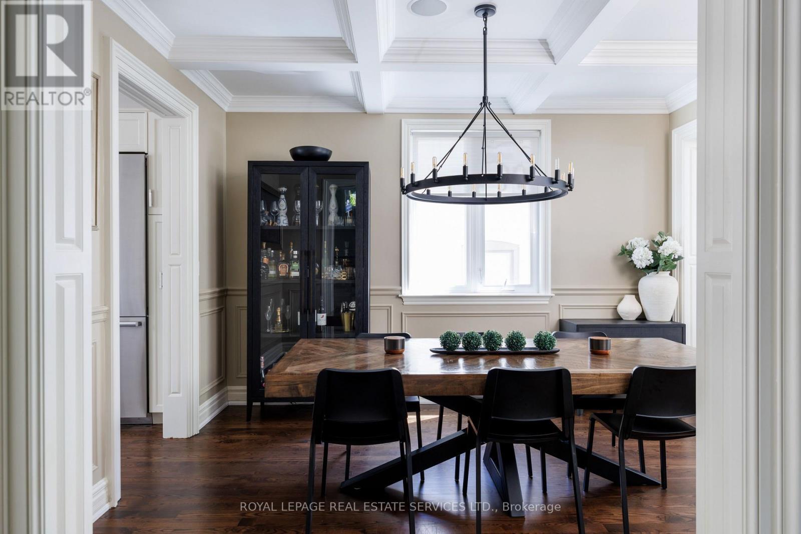 4 Springbrook Gardens, Toronto, ON