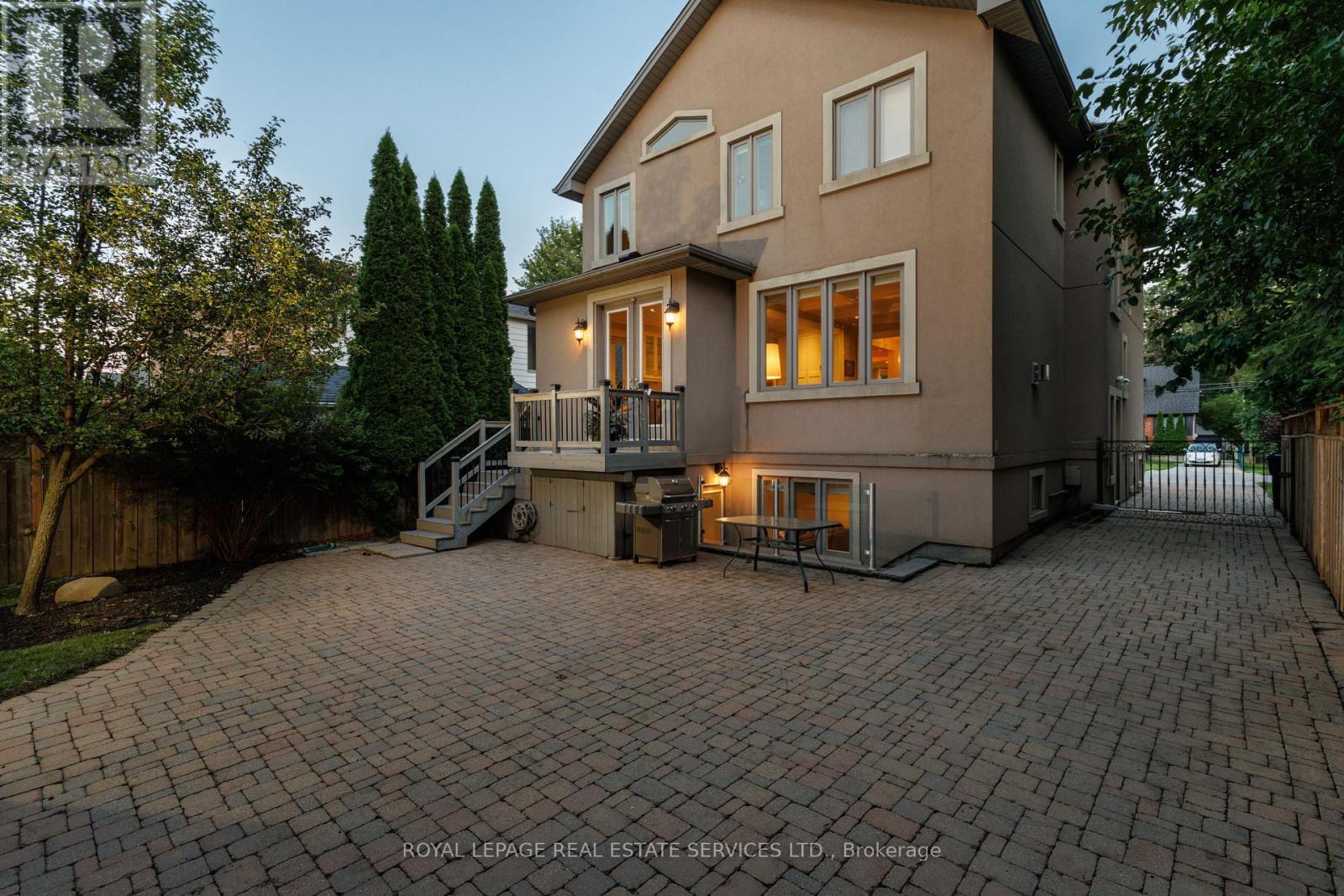 4 Springbrook Gardens, Toronto, ON