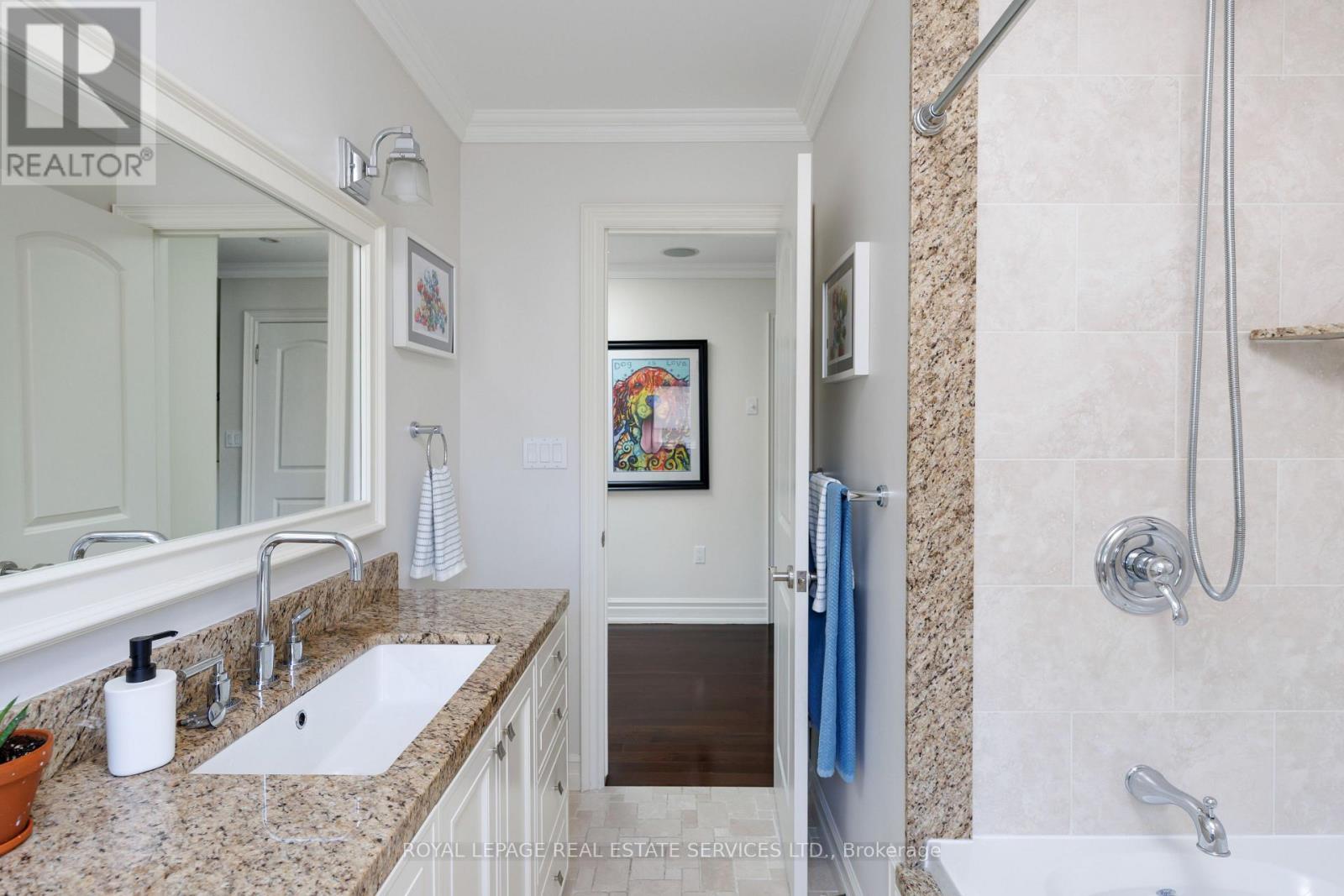 4 Springbrook Gardens, Toronto, ON