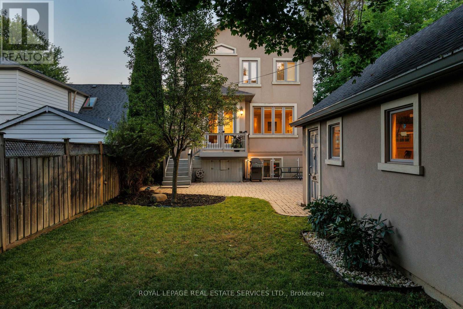 4 Springbrook Gardens, Toronto, ON