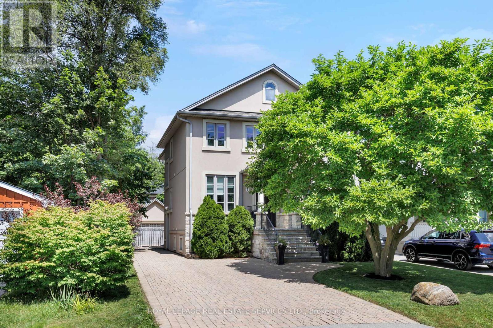 4 Springbrook Gardens, Toronto, ON