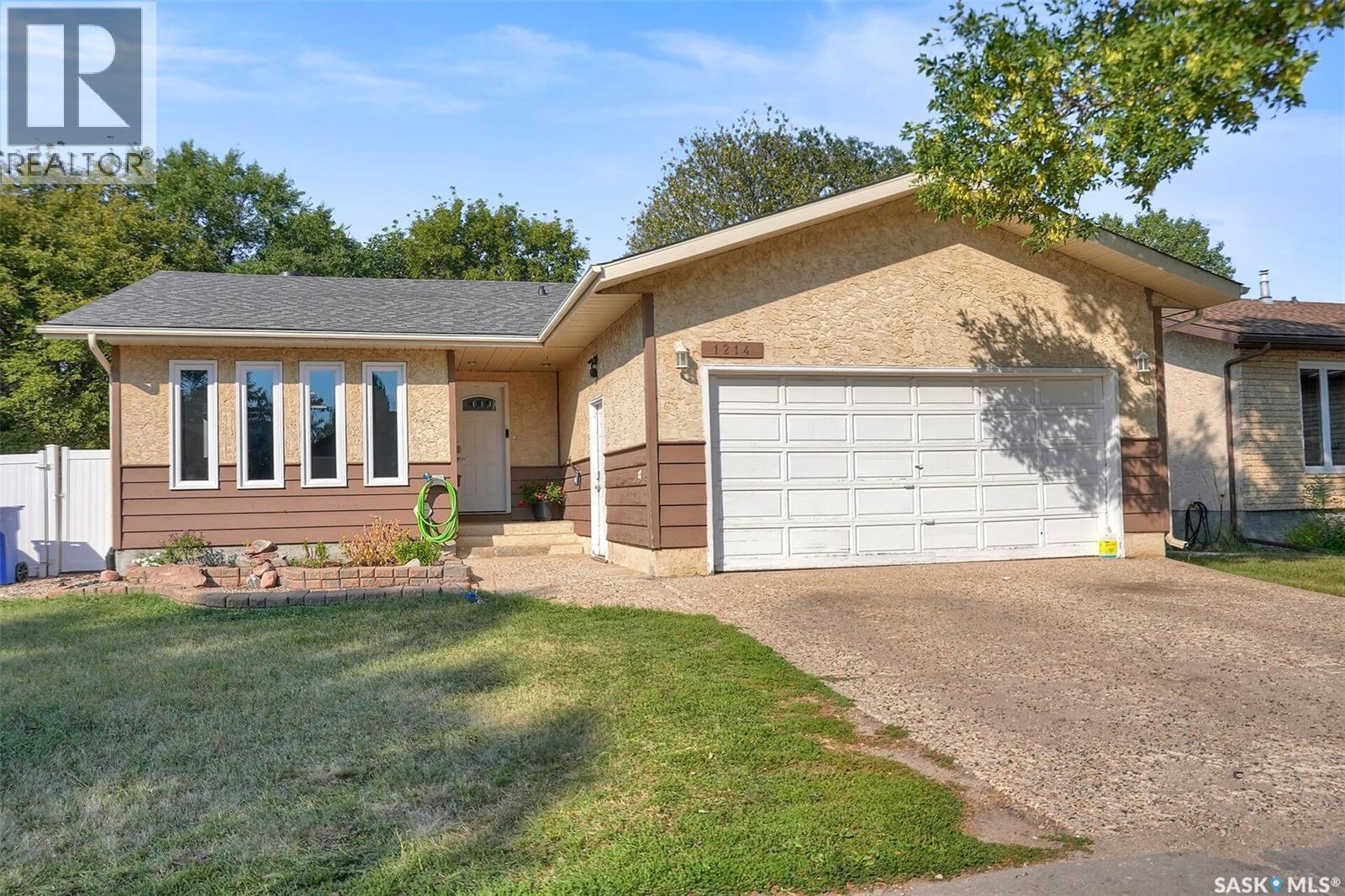 1214 Devonshire Drive N, Regina, SK