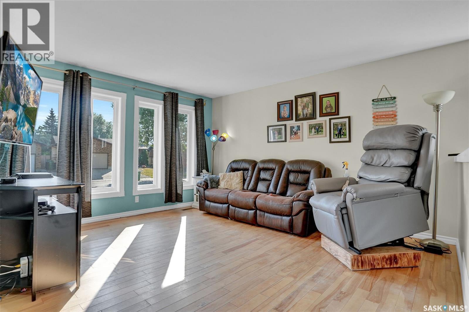 1214 Devonshire Drive N, Regina, SK