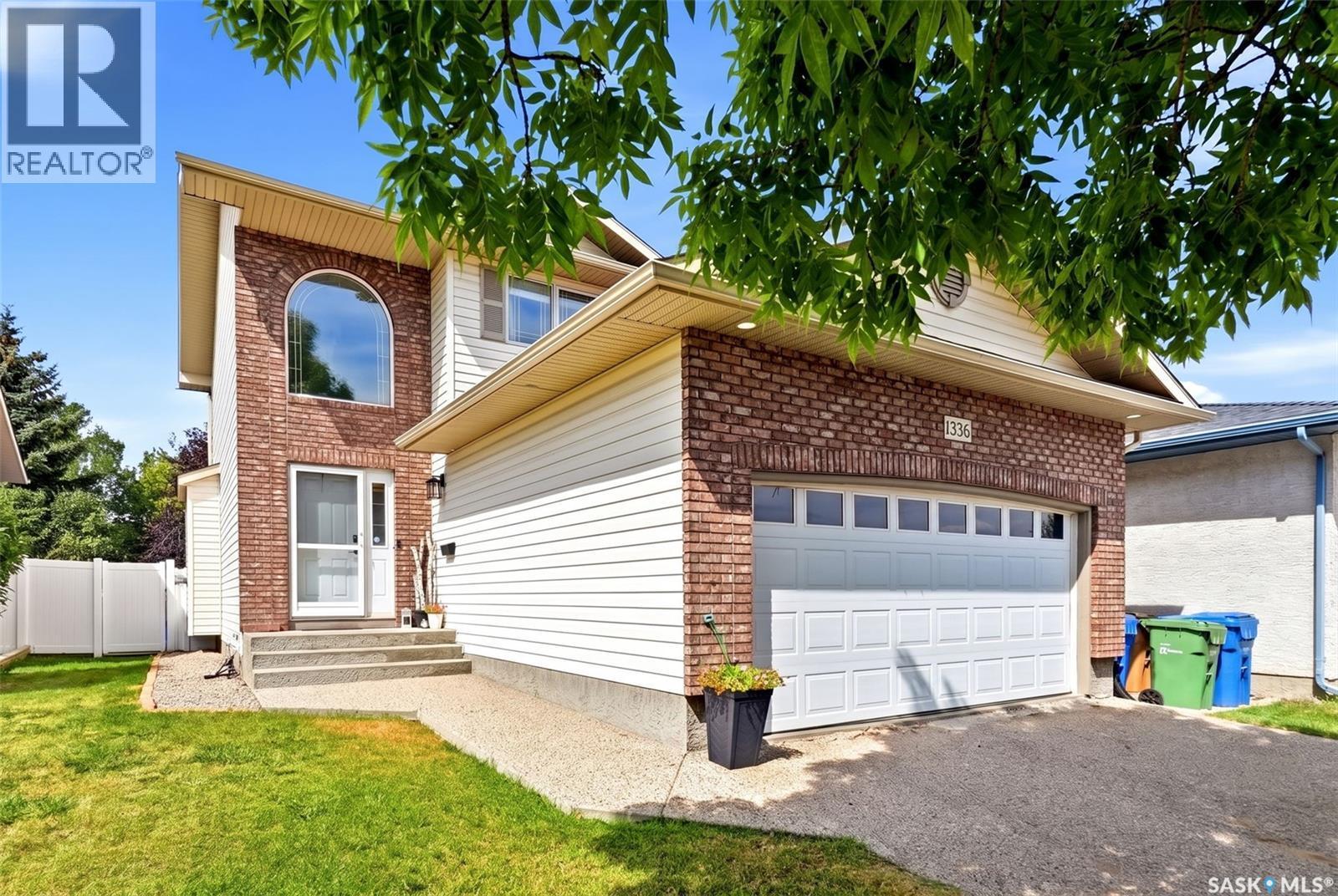 1336 Smishek Drive N, Regina, SK
