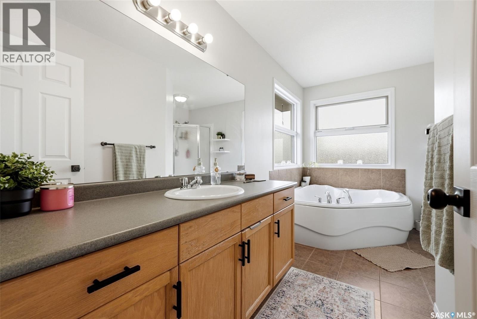 1336 Smishek Drive N, Regina, SK