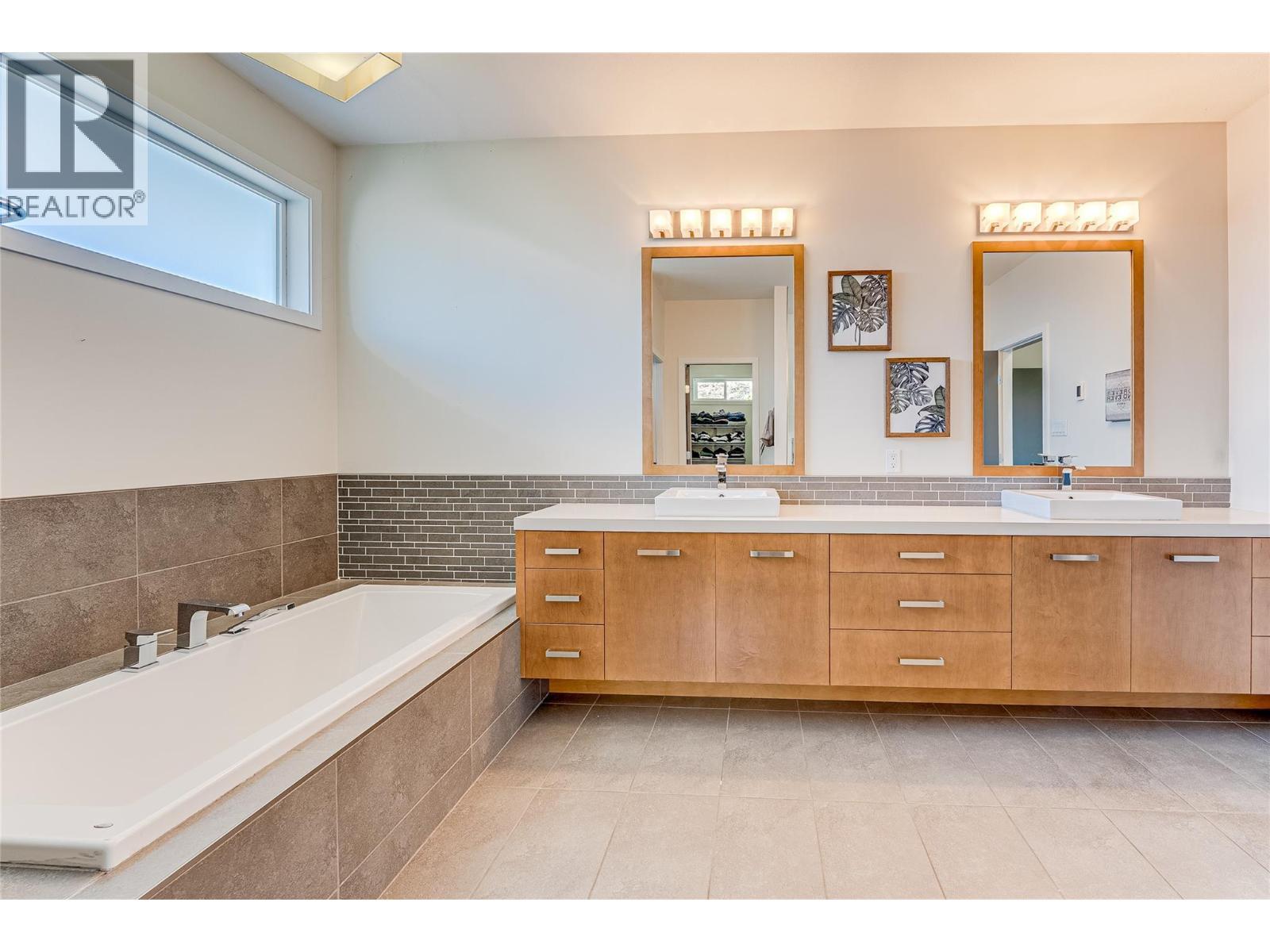 803 Mt. Ida Drive, Coldstream, BC