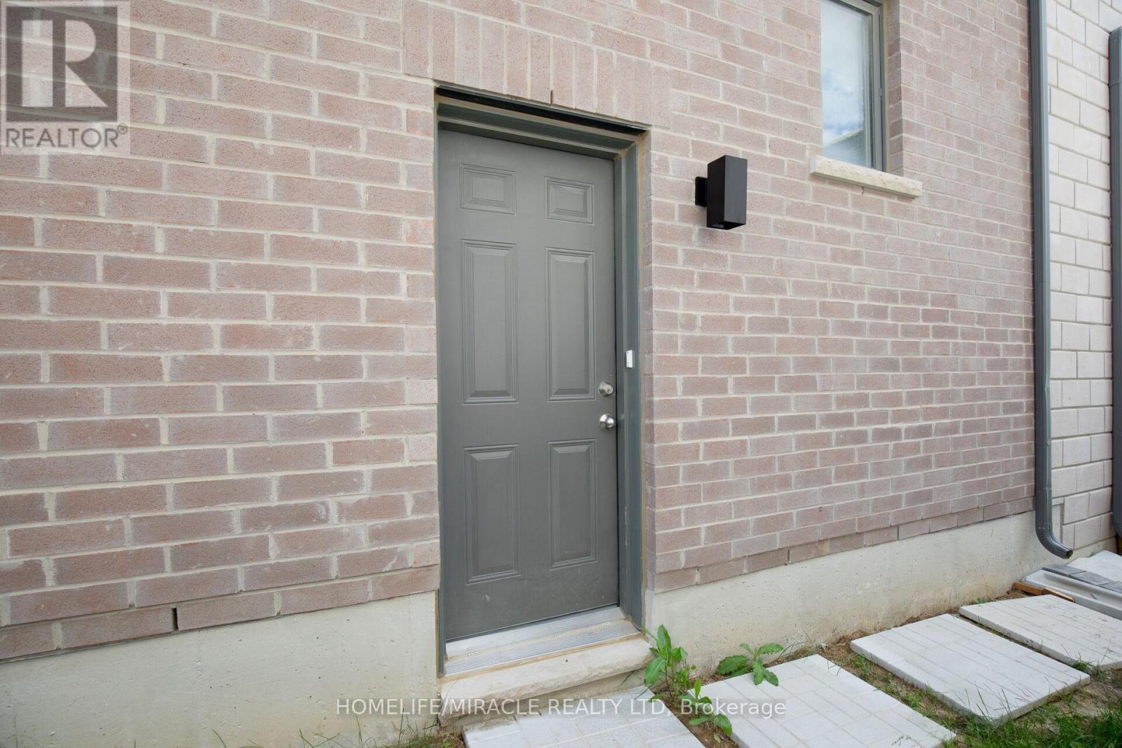 23 Pattulo Drive, Caledon, ON