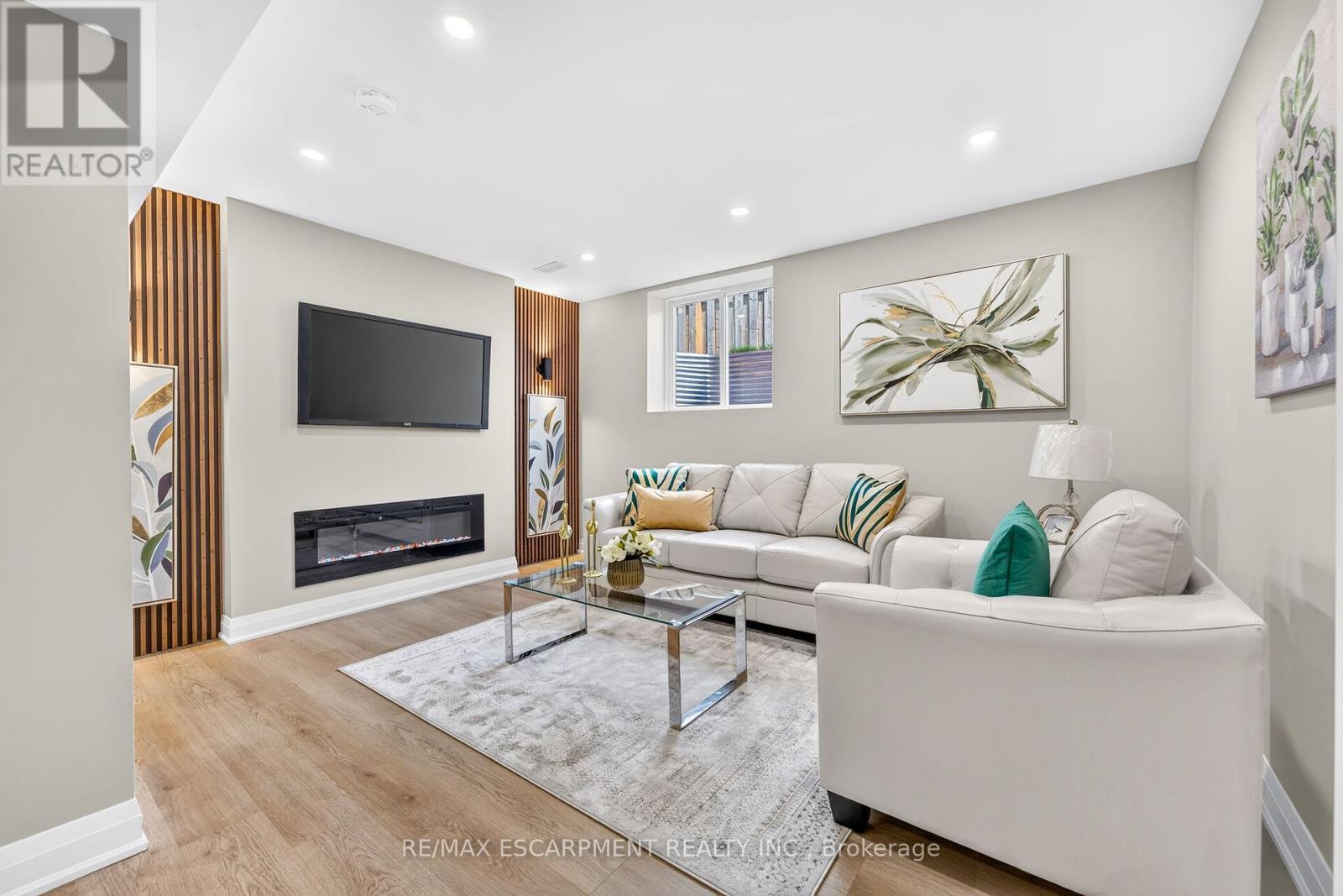 150 Howard Avenue, Hamilton, ON