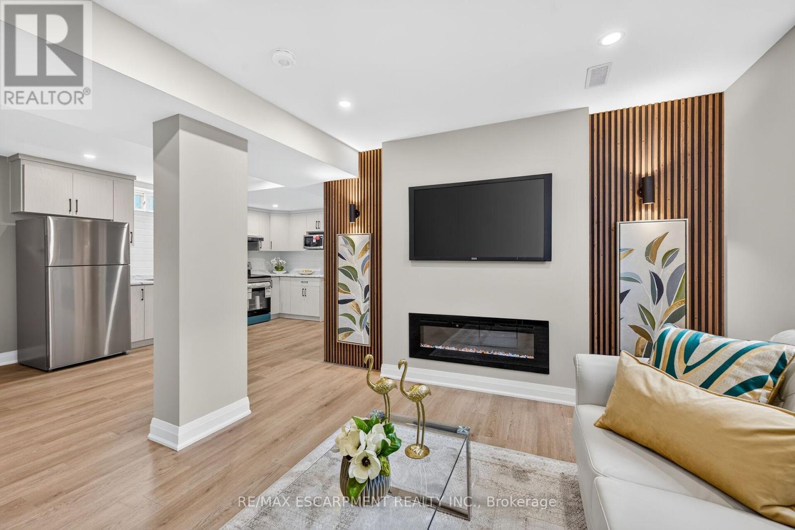 150 Howard Avenue, Hamilton, ON