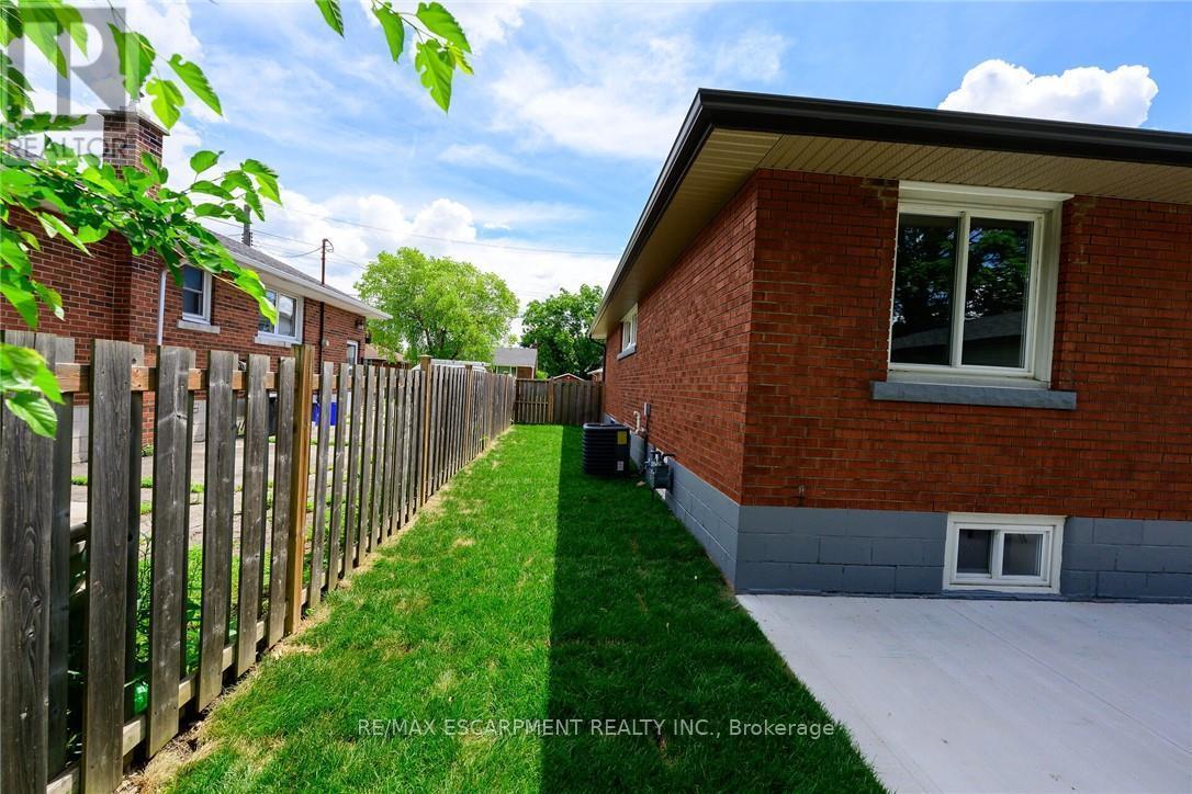 150 Howard Avenue, Hamilton, ON