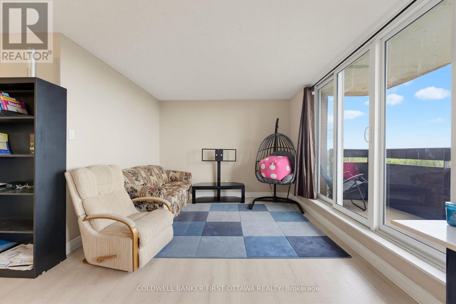 803 - 2000 Jasmine Crescent, Ottawa, ON