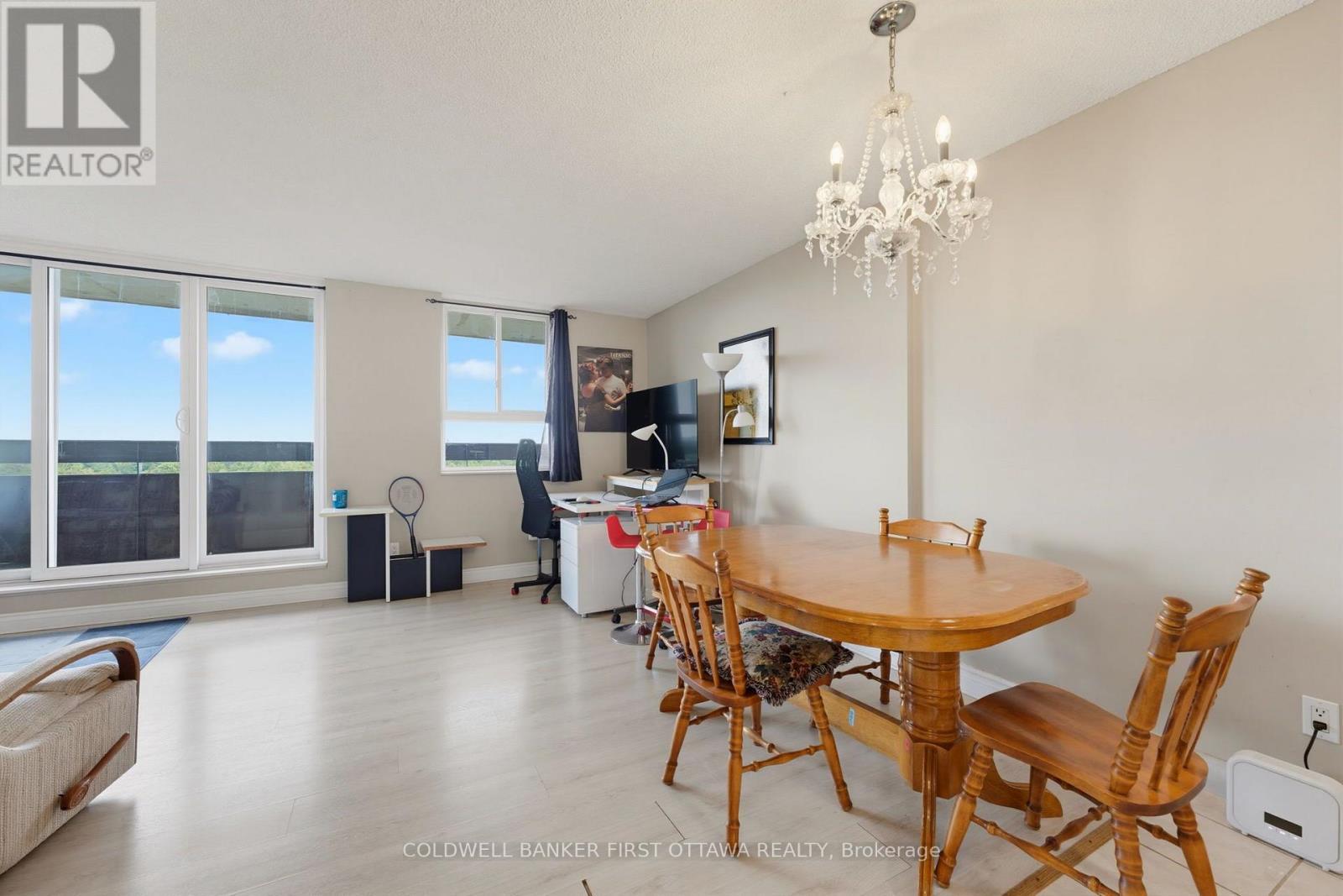 803 - 2000 Jasmine Crescent, Ottawa, ON